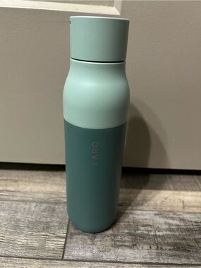 LARQ PureVis Two-Tone Mint and Teal Self-Cleaning Water Bottle